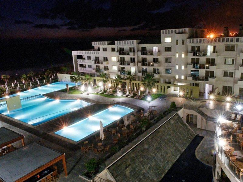 Capital Coast Resort And Spa Paphos Esterno foto