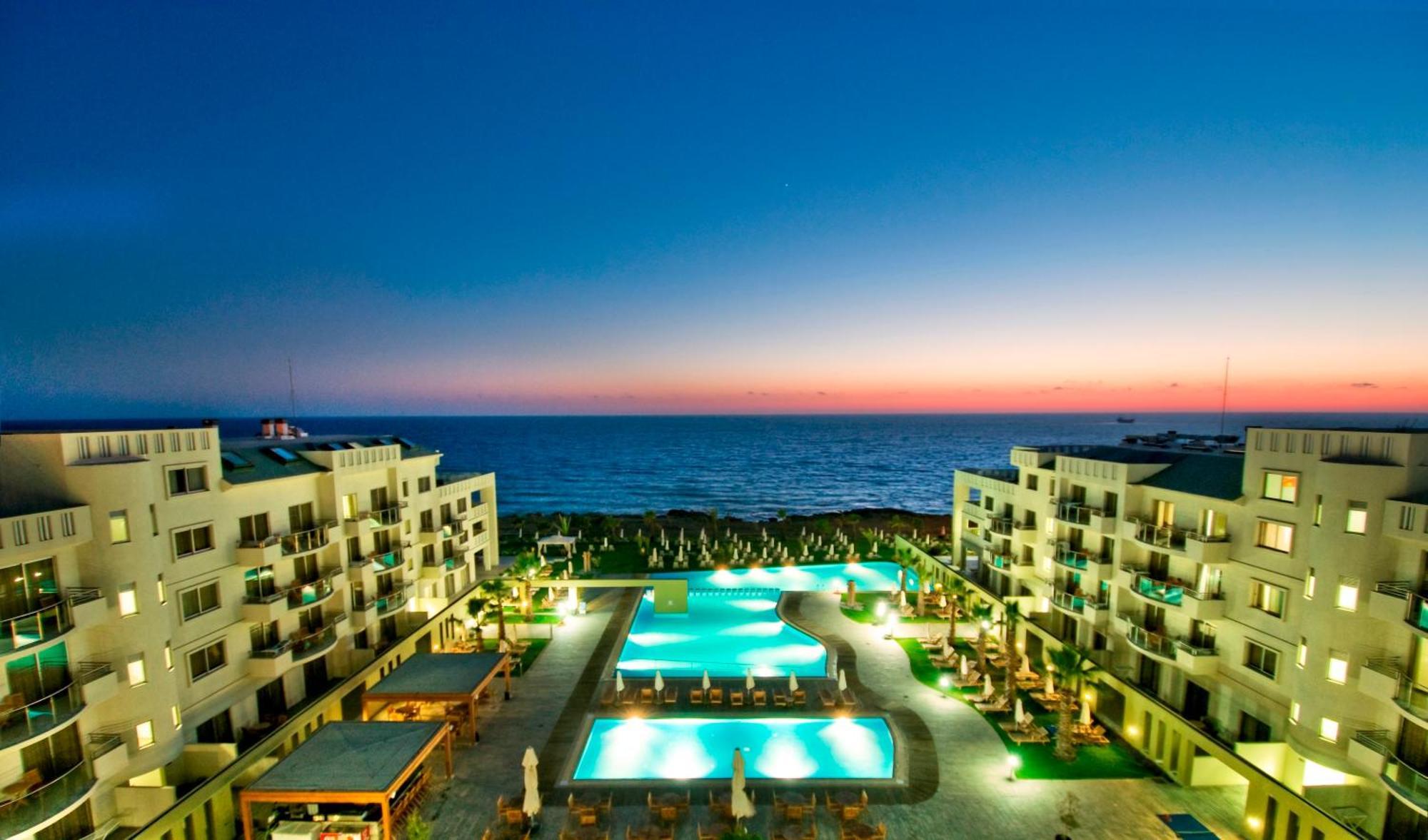 Capital Coast Resort And Spa Paphos Esterno foto